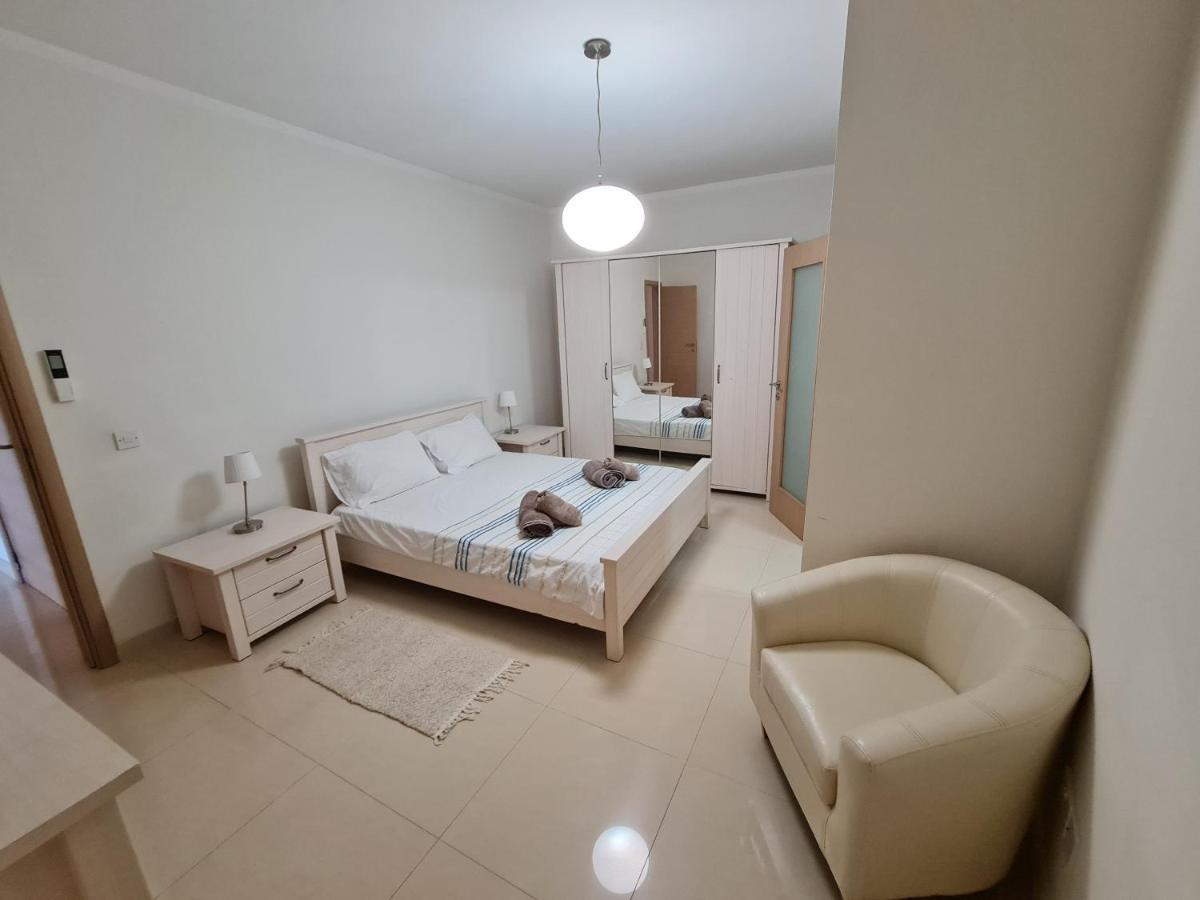 Seabreeze Waterfront Flat Apartment Zebbug  Exterior photo